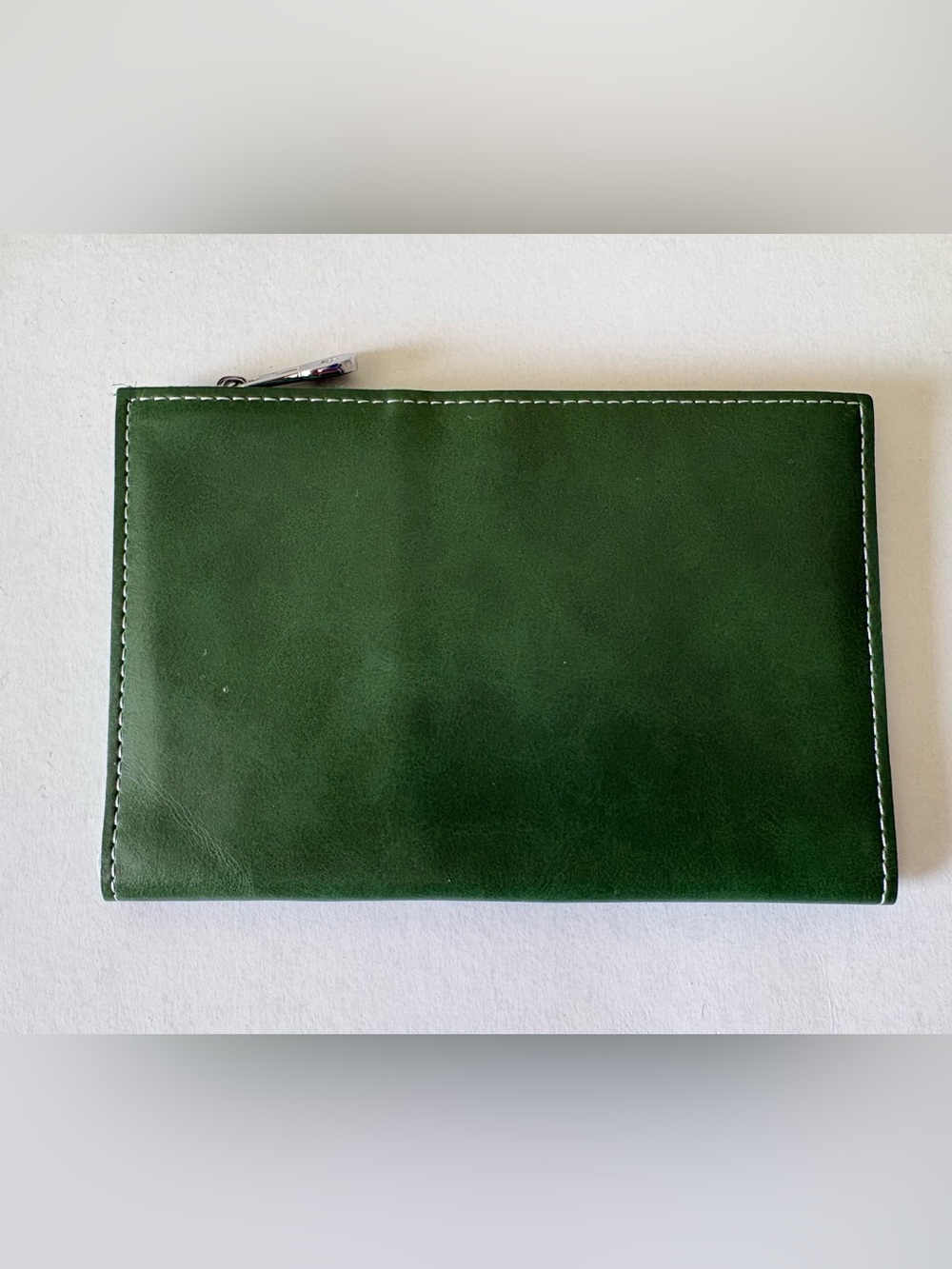 Designer Style Green Leather Passport Holder Travel Wallet Zip Organizer